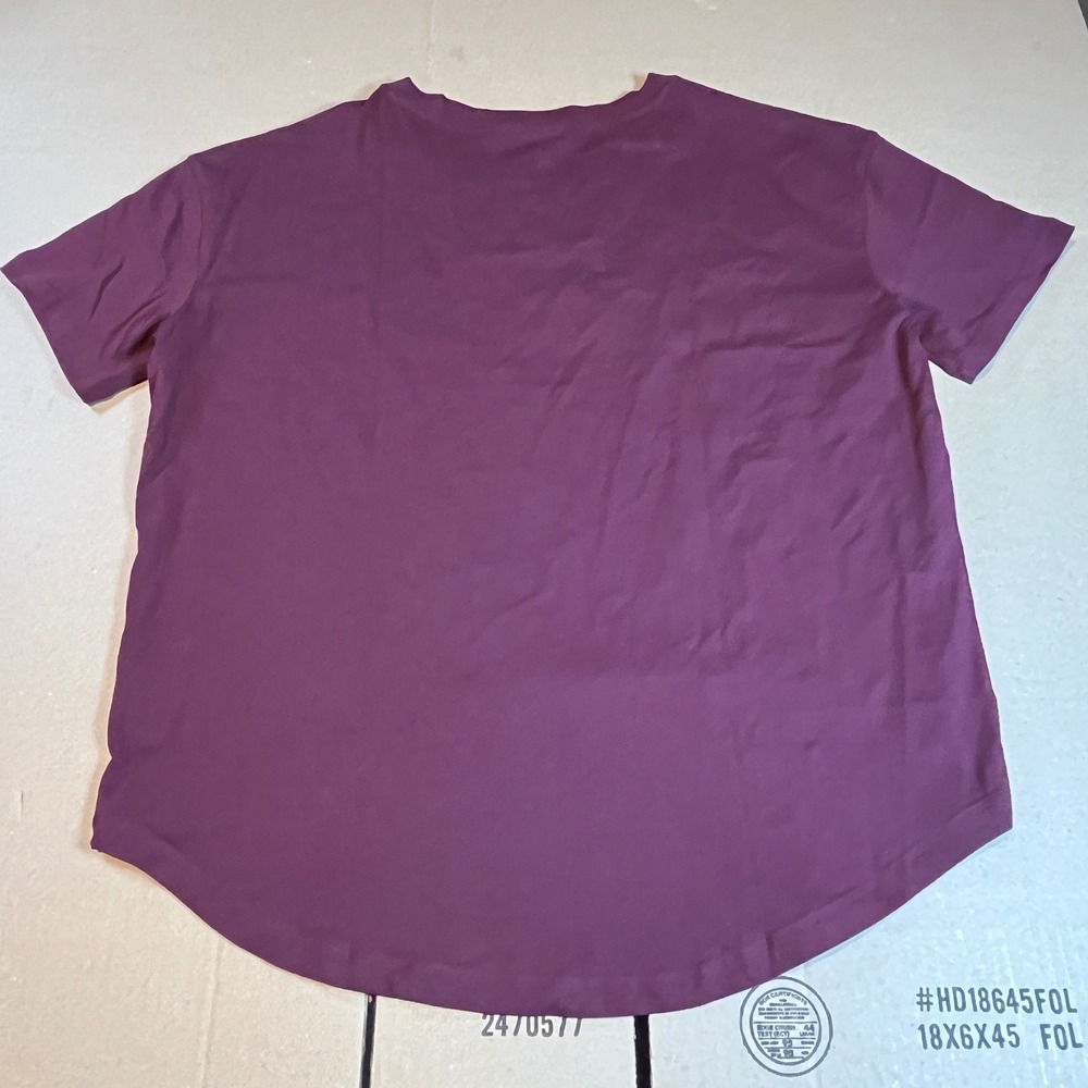 Gap Womens Organically Grown Cotton Logo T-Shirt Burgundy Plum Large NWT w/Stain - Picture 3 of 9
